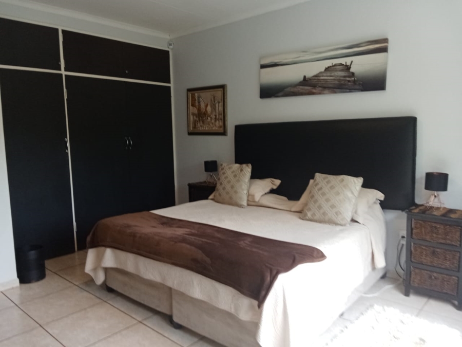 6 Bedroom Property for Sale in Deneysville Free State